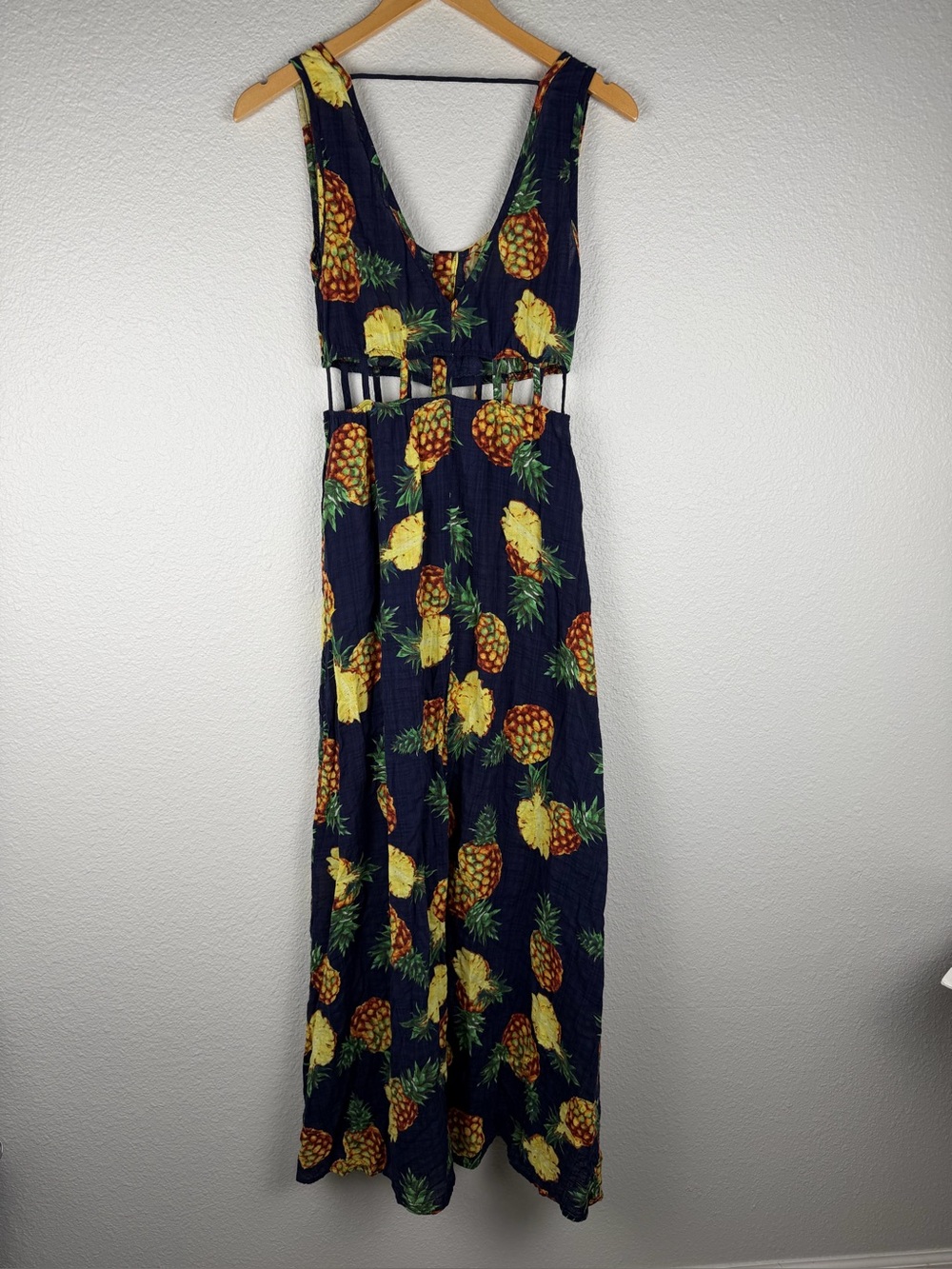 Aakaa navy blue sleeveless maxi dress vibrant yellow pineapple print size S